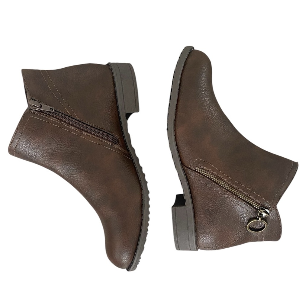 Chocolate ankle boots size 8